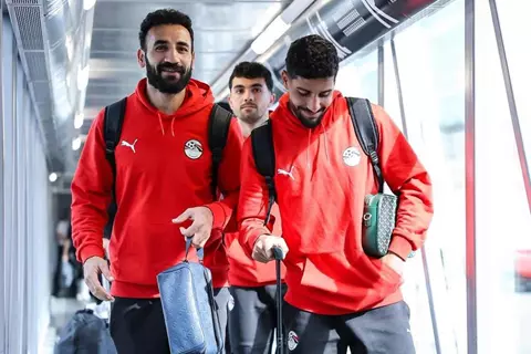 استعدادًا للمباراة الودية.. بعثة منتخب مصر تصل إلى إسبانيا (صور)